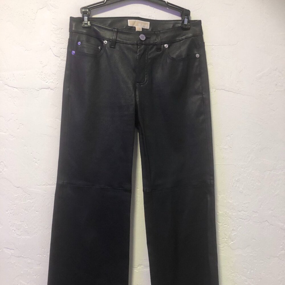 MNWT Michail Kors faux leather capri size 2